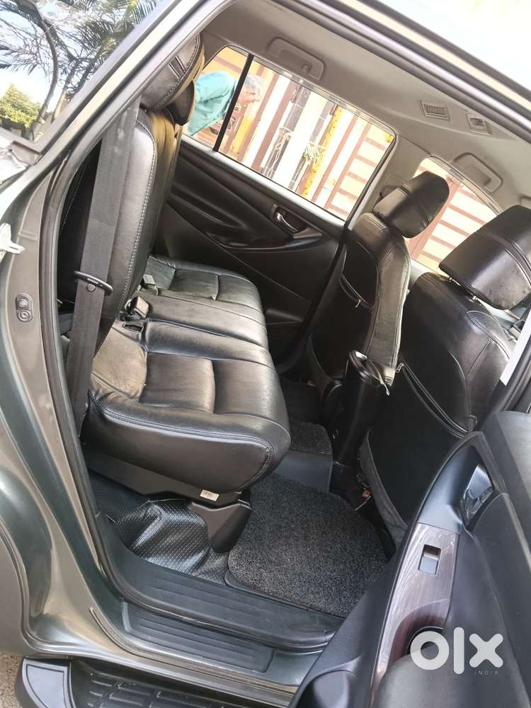 Toyota Innova Crysta [2016-2020] 2.4 Gx At 7 Str, 2019, Diesel