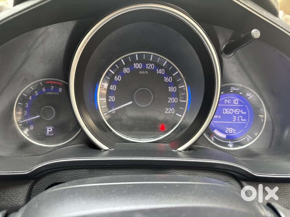 Honda Jazz V Automatic, 2016, Petrol