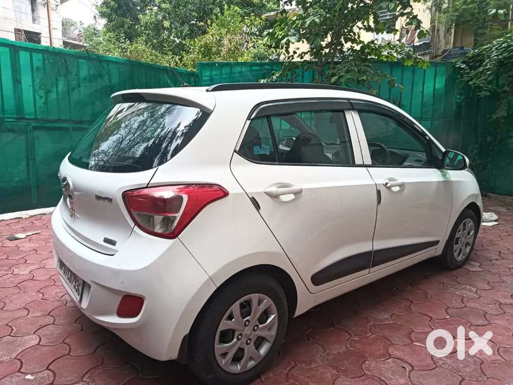 Hyundai Grand I10 2015 Petrol Well Maintained