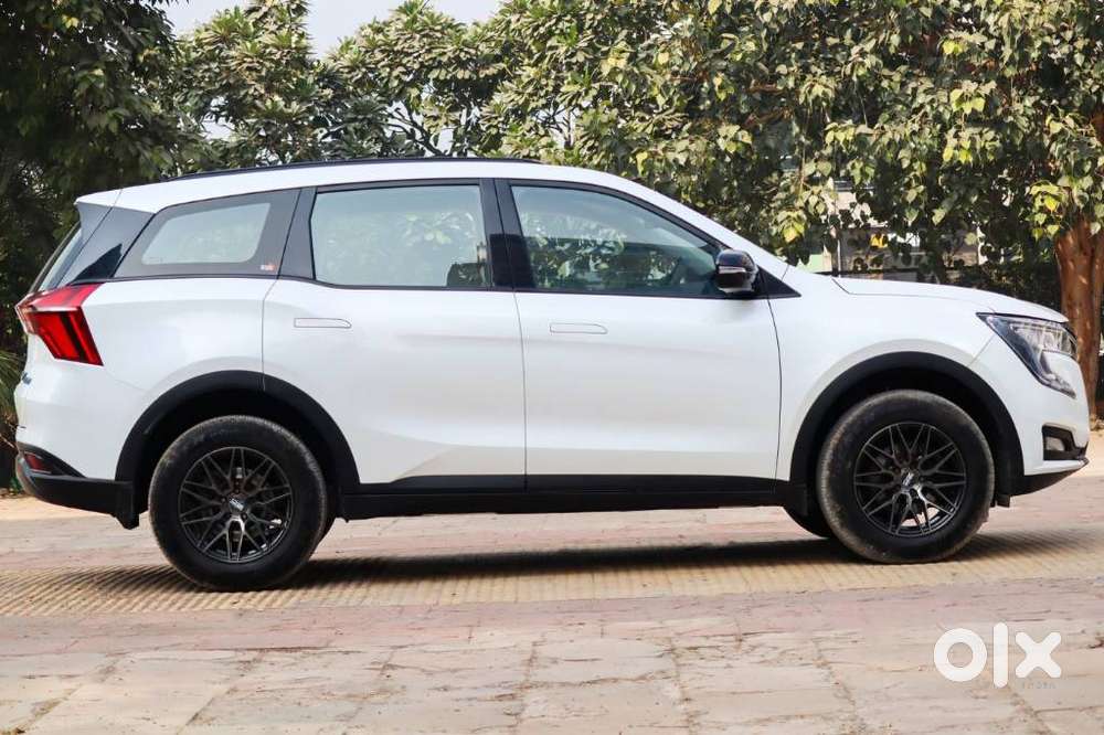 Mahindra Xuv700 Mx Diesel Mt 5 Str (e), 2022, Diesel