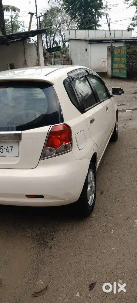 Chevrolet Aveo 2011 Petrol 75000 Km Driven