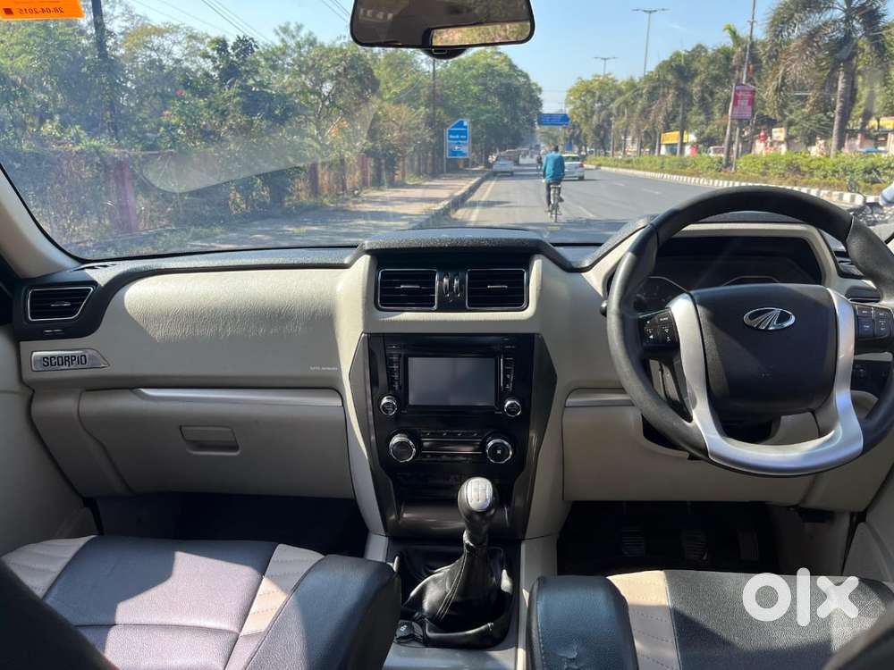 Mahindra Scorpio S10, 2015, Diesel