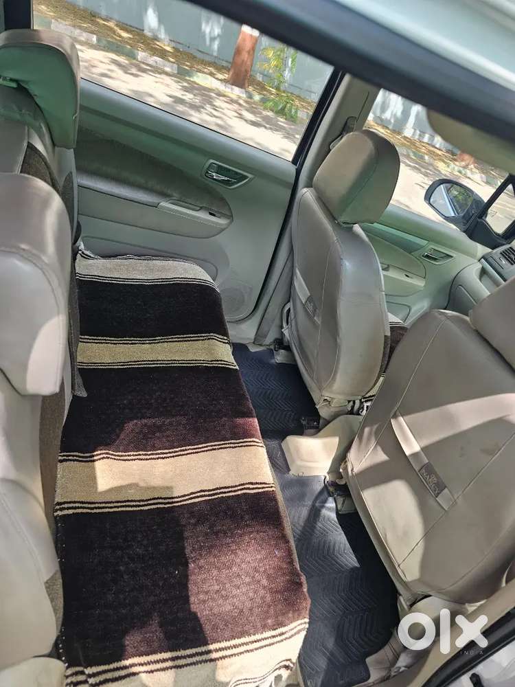 Maruti Suzuki Ertiga 2015