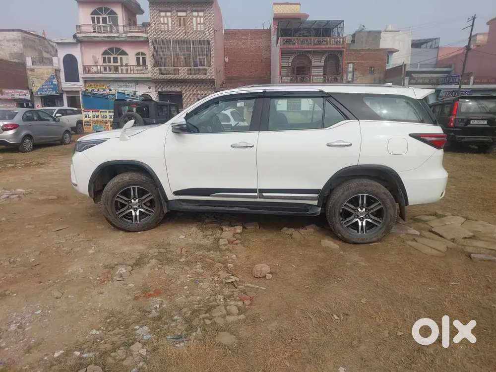 Toyota Fortuner 2021 Diesel Well Maintained
