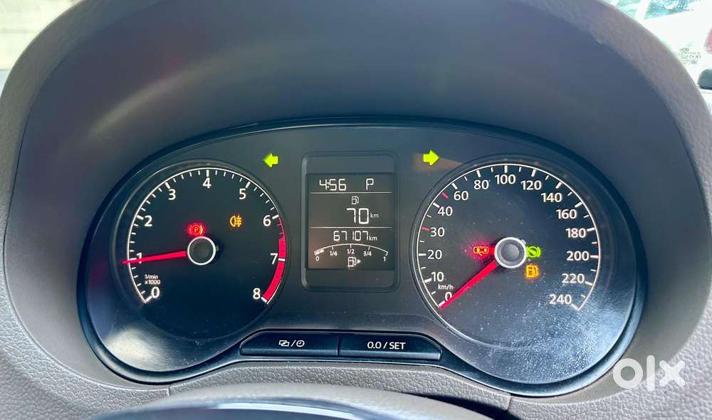 Volkswagen Vento 1.2 Tsi Highline Plus At, 2015, Petrol