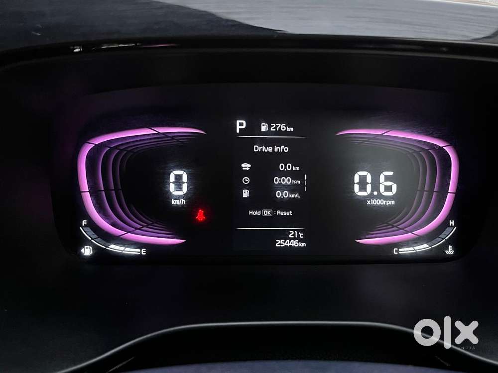 Kia Carens 1.4 Luxury Plus 6 Str, 2023, Petrol