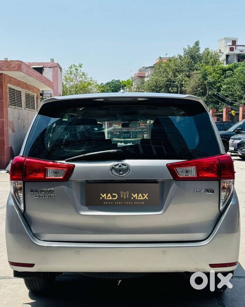 Toyota Innova Crysta 2.7 (rare)