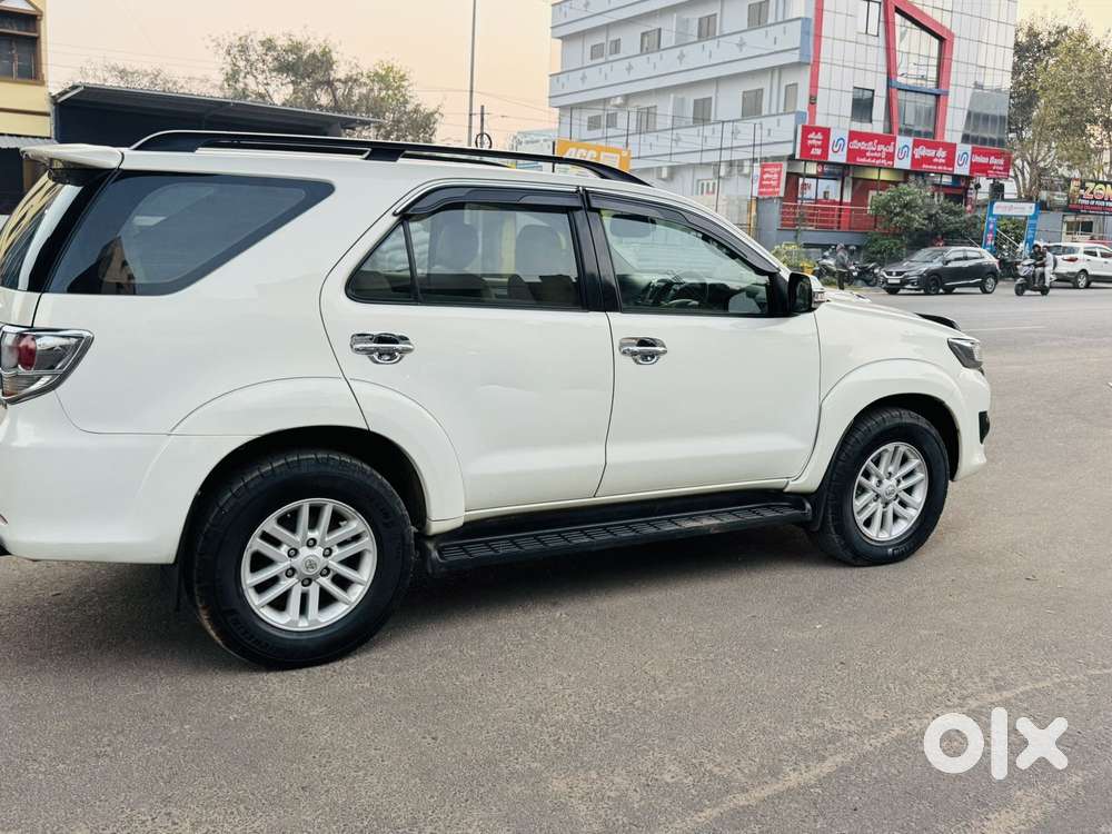 Toyota Fortuner 3.0 4x4 Manual, 2013, Diesel