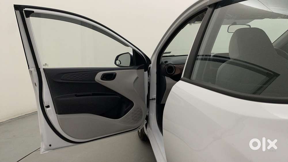 Hyundai Aura [2023-ongoing] 1.2 S Petrol Manual, 2022, Petrol