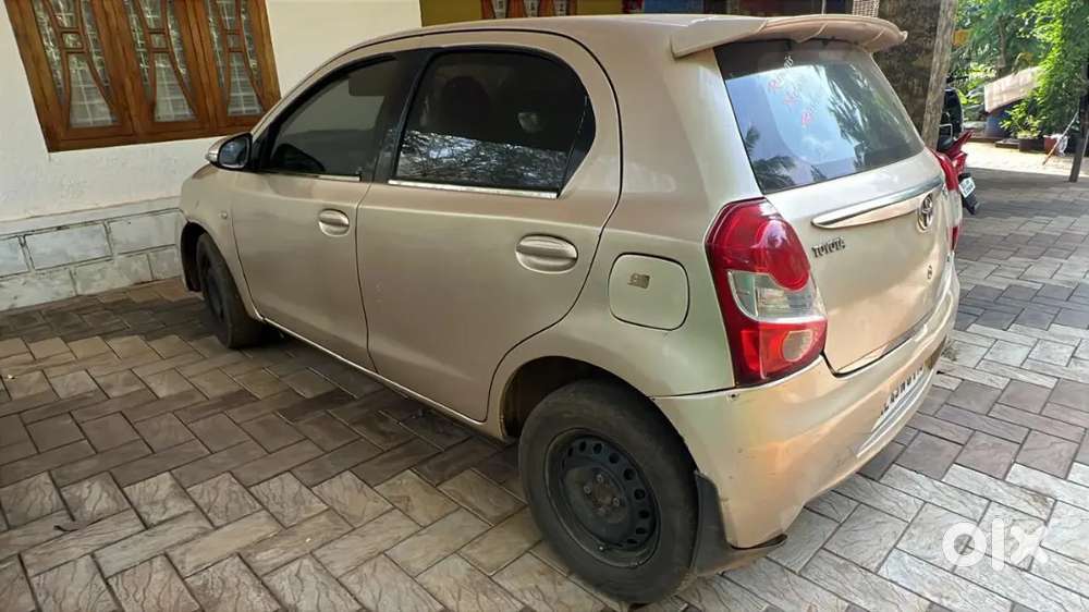 Toyota Etios Liva Gd
Model- 2012
Diesel 
Kilometres-1.25
Re Register