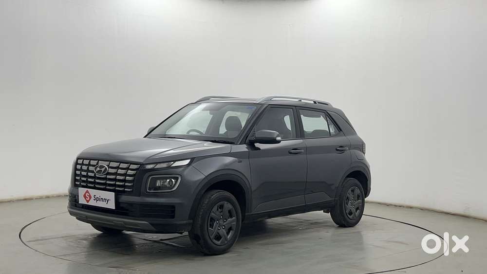 Hyundai Venue 1.2 S (o), 2024, Petrol