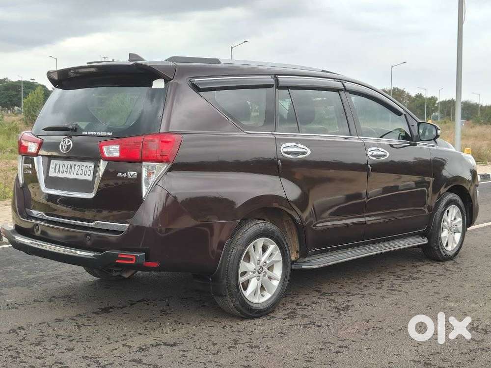 Toyota Innova Crysta 2.4 Vx Mt, 2017, Diesel