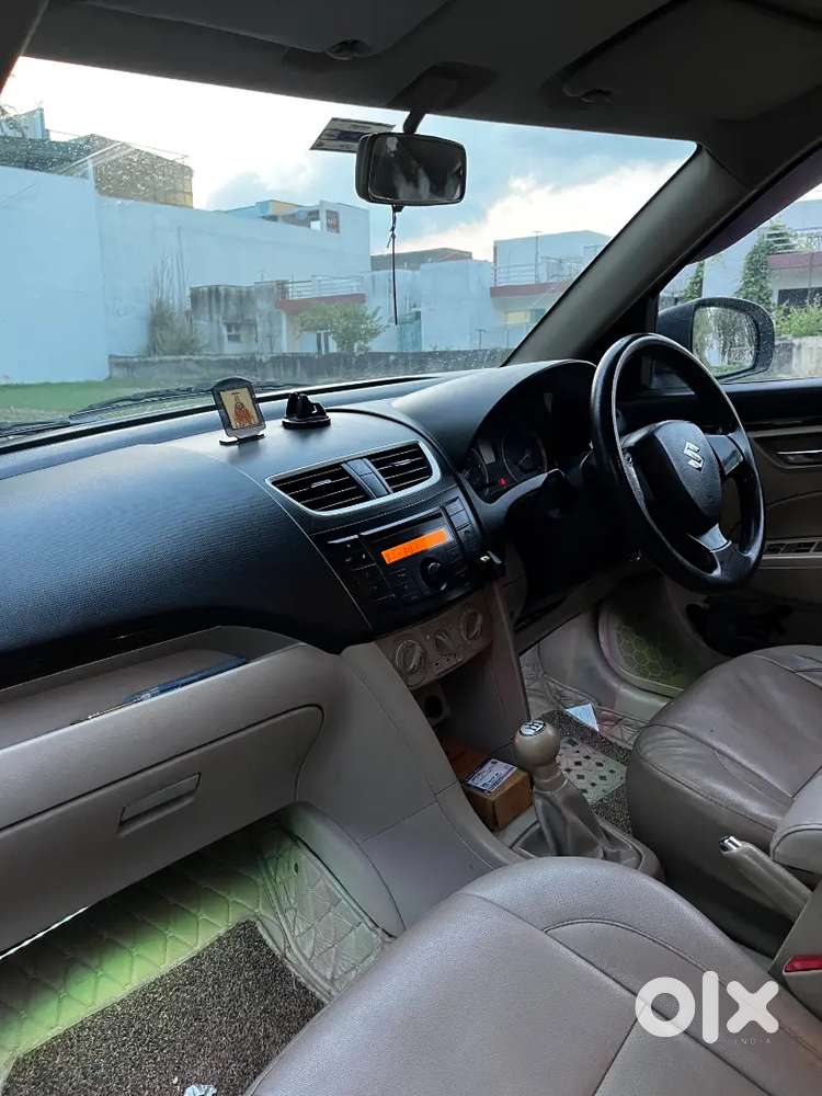 Maruti Suzuki Dzire 1.2 Vxi 2012