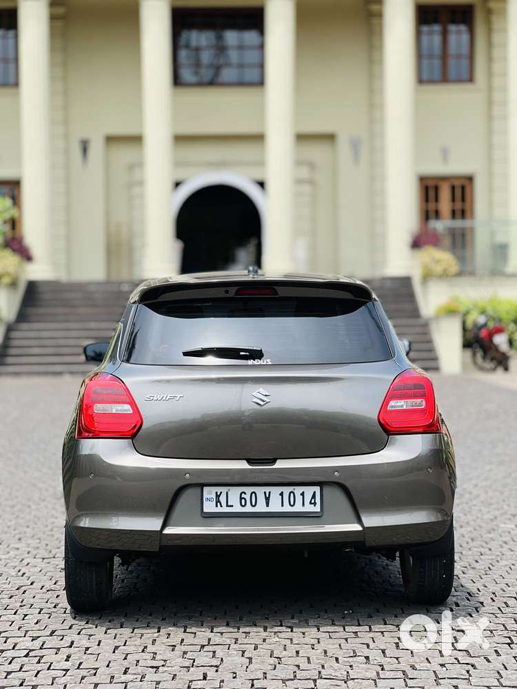 Maruti Suzuki Swift 1.3 Zxi, 2023, Petrol