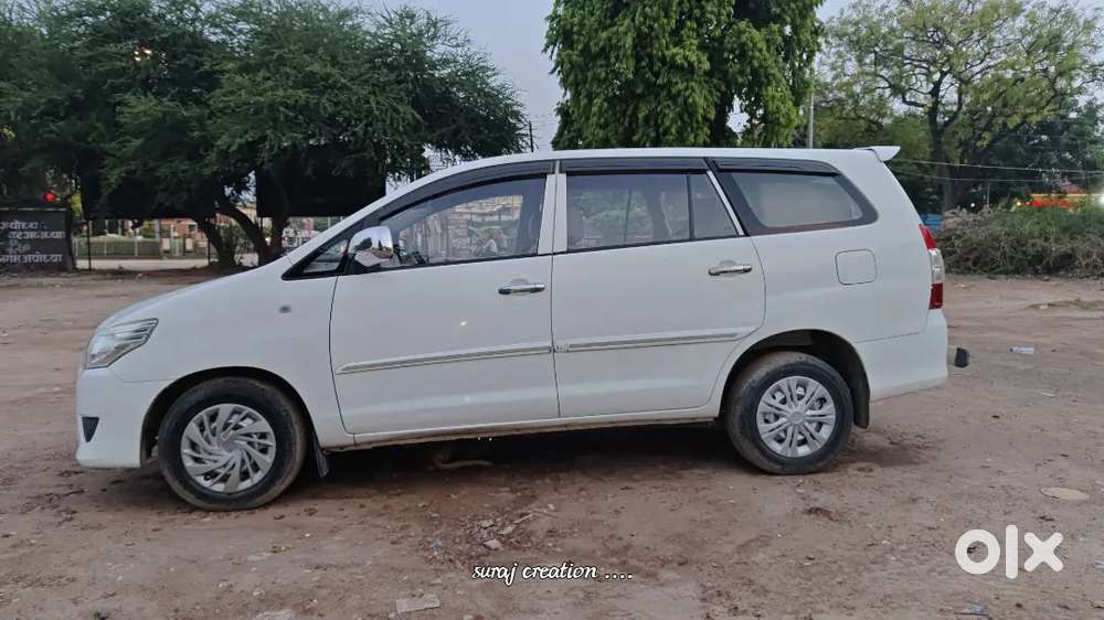 Toyota Innova 2016 Diesel 150000 Km Driven