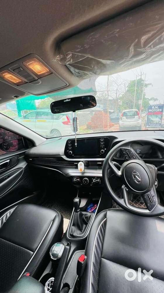 Single Hand Car New Condition Fully Modifed