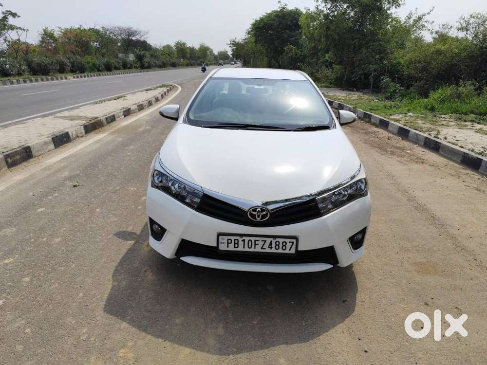 Toyota Corolla Altis 2016