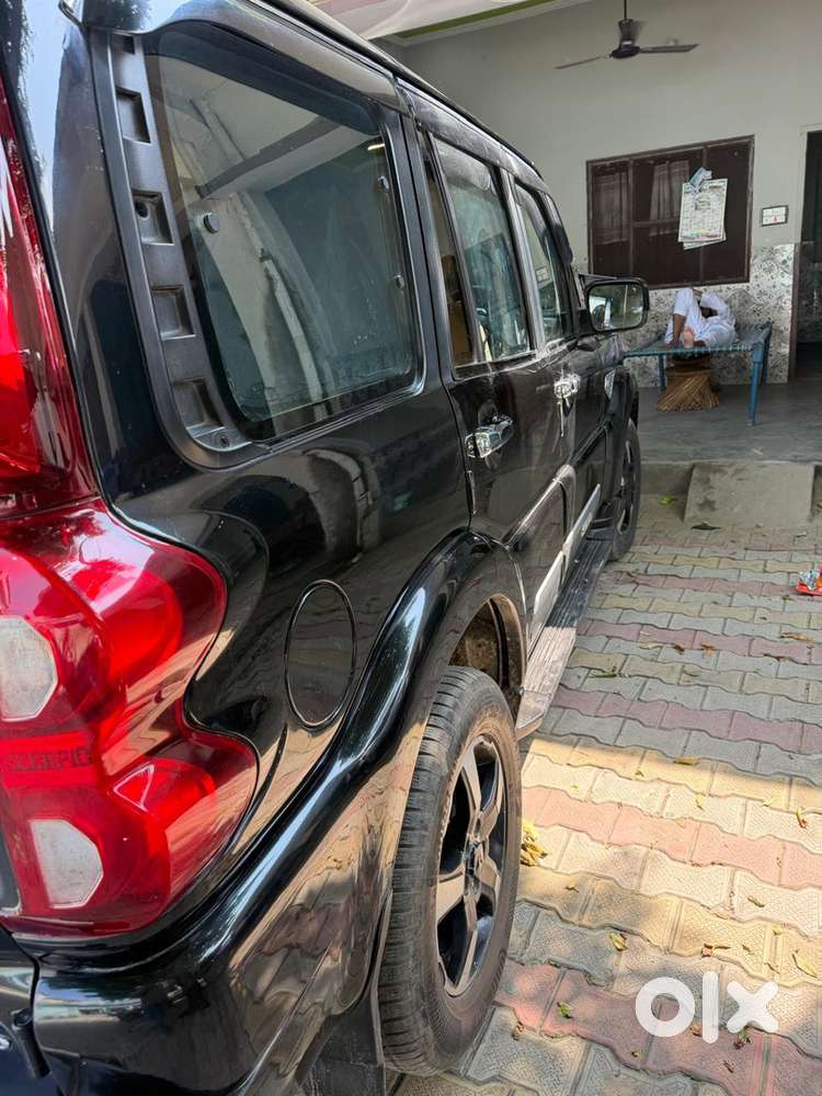 Mahindra Scorpio Classic 2023