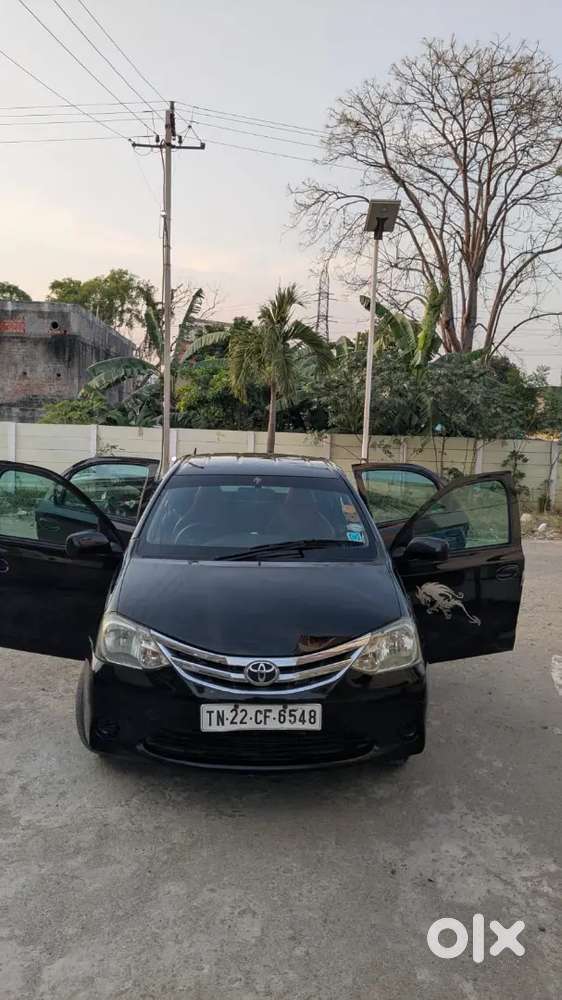 Toyota Etios Liva 2012