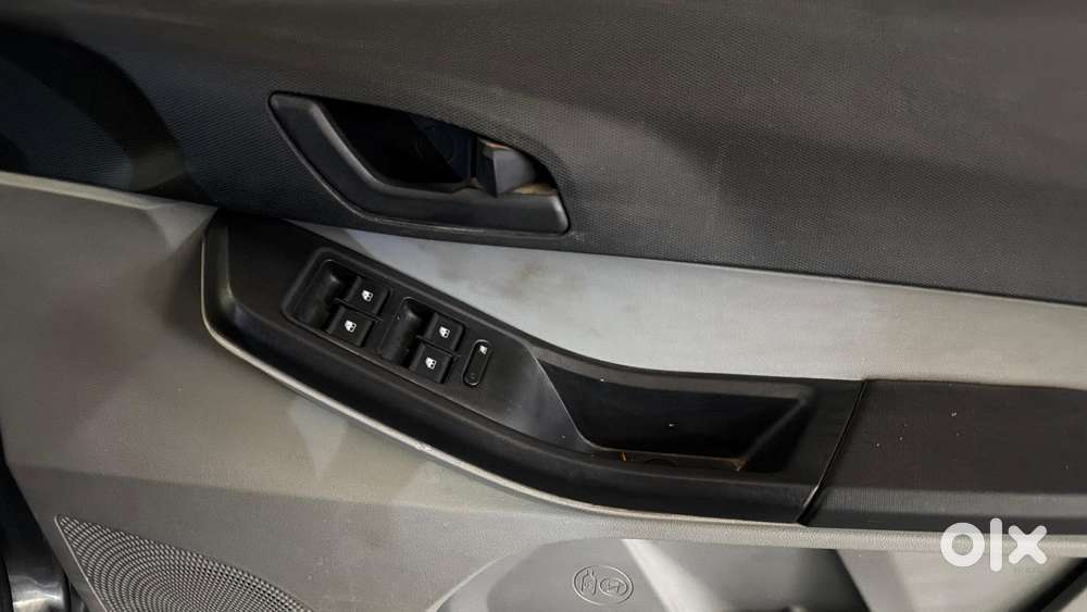 Tata Tiago 1.2 Revotron Xt Option, 2023, Petrol