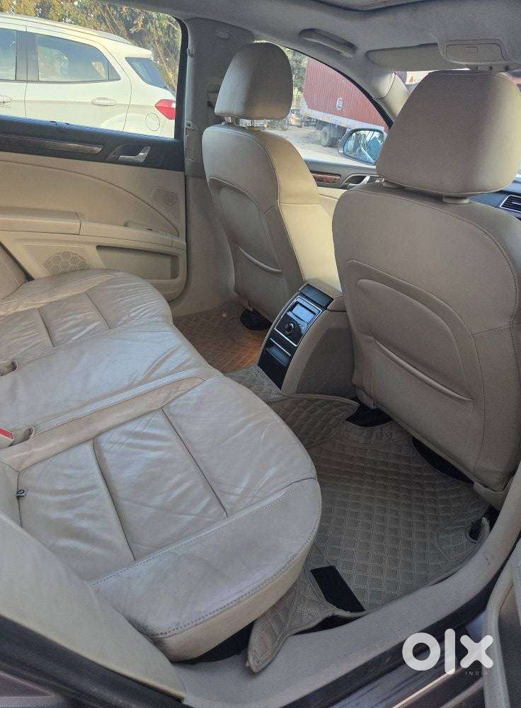 Skoda Superb 2013-2015 Elegance 1.8 Tsi Mt, 2014, Petrol