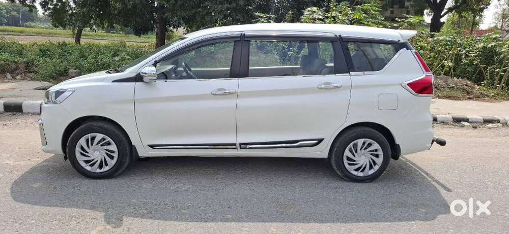 Maruti Suzuki Ertiga 1.4 Vxi Cng Anniversary Edition, 2024, Cng & Hy..