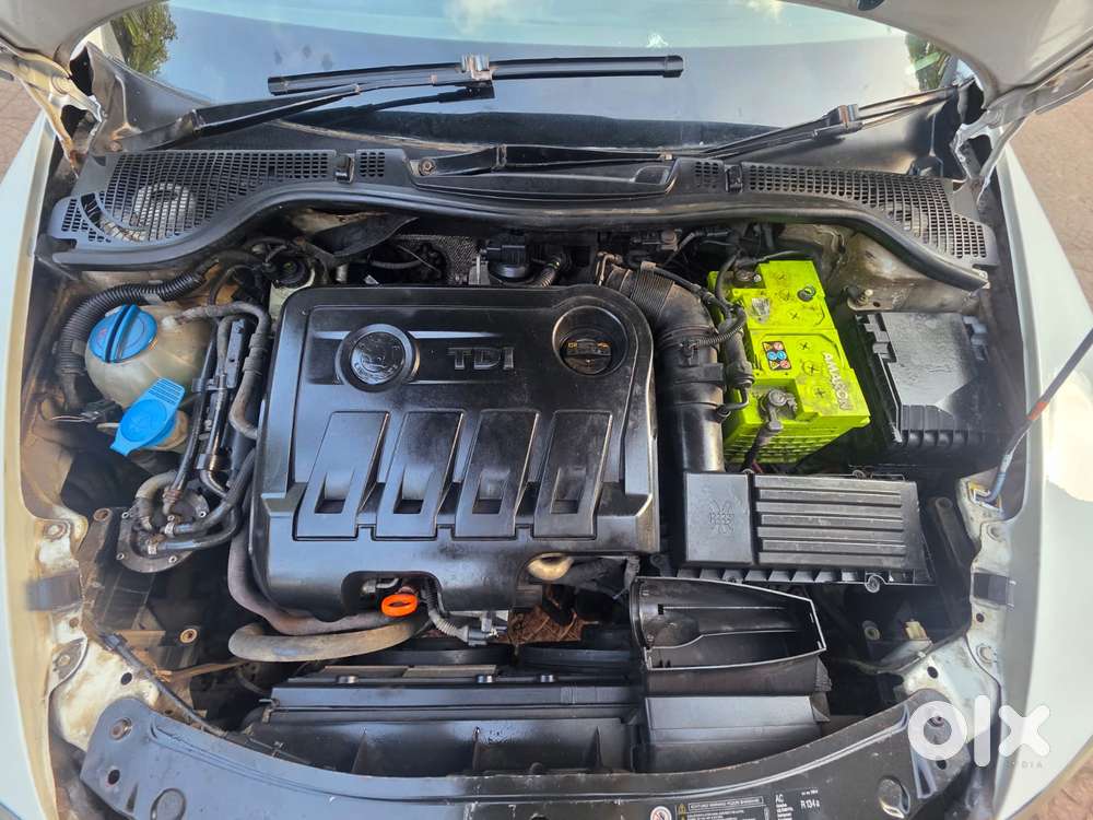 Skoda Laura Ambiente 2.0 Tdi Cr Manual, 2011, Diesel