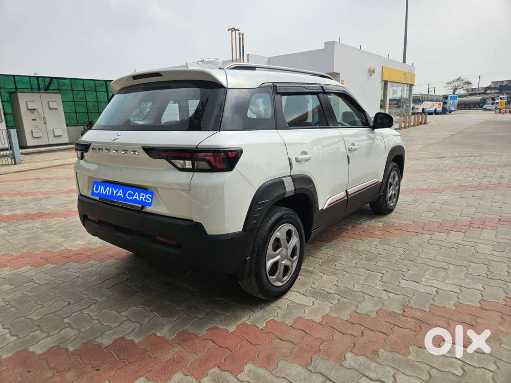 Maruti Suzuki Brezza 1.5 Vxi Smart Hybrid, 2024, Petrol