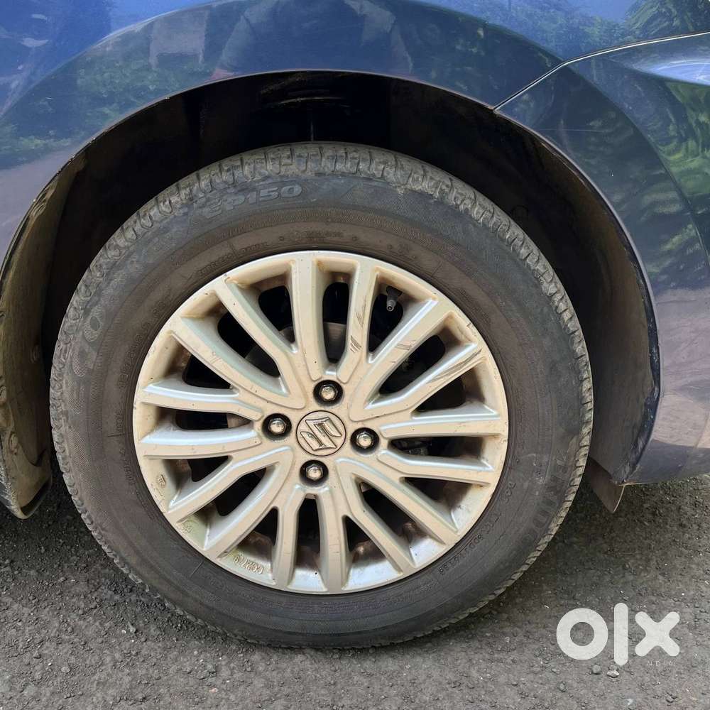 Maruti Suzuki Dzire 1.2 Zxi Amt, 2017, Petrol