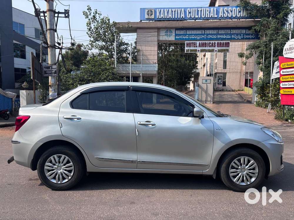 Maruti Suzuki Swift Dzire Vxi(o) Mt, 2018, Petrol