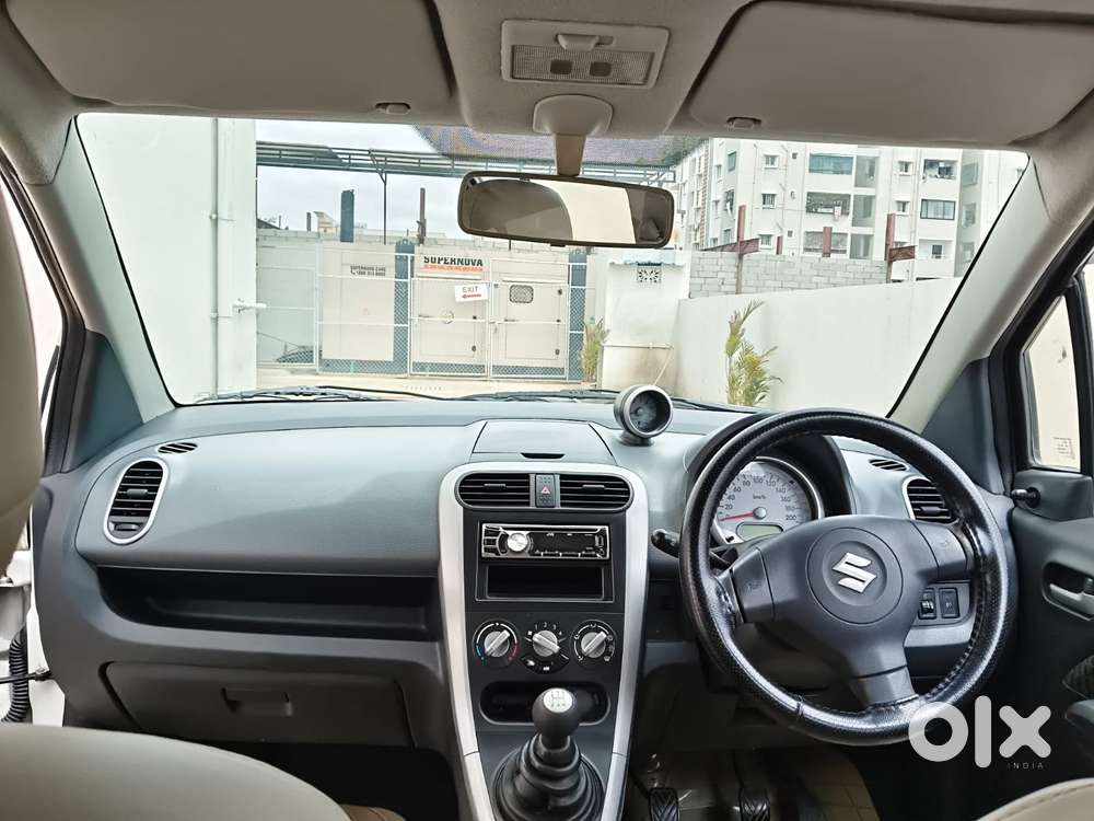 Maruti Suzuki Ritz Vxi, 2013, Petrol
