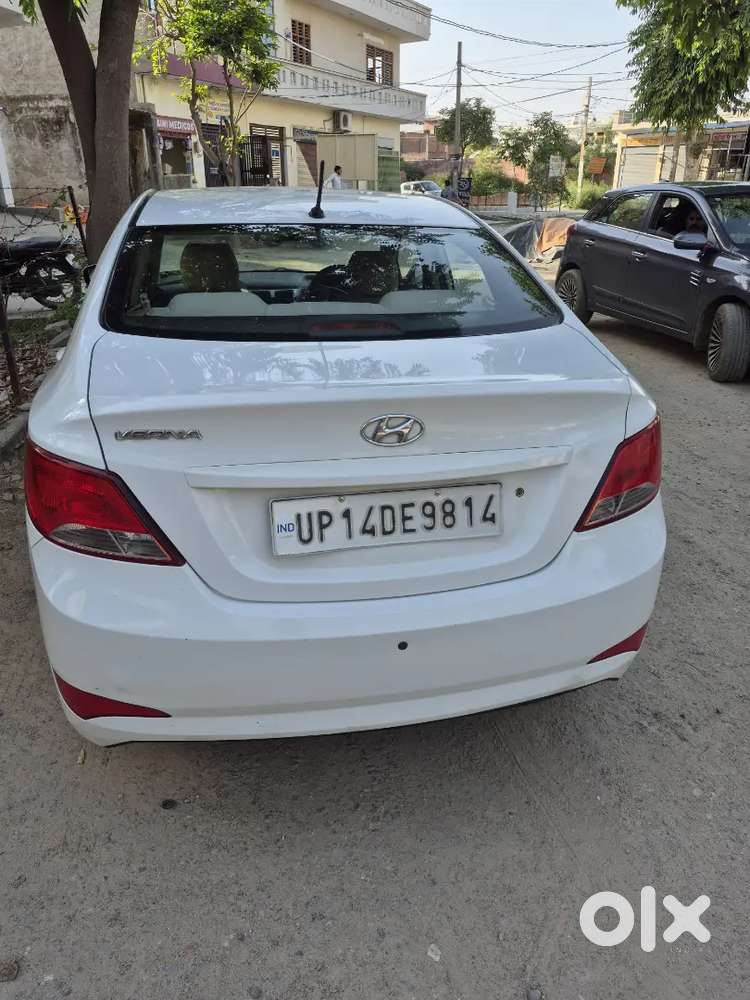 Hyundai Verna 2017 Petrol Well Maintained