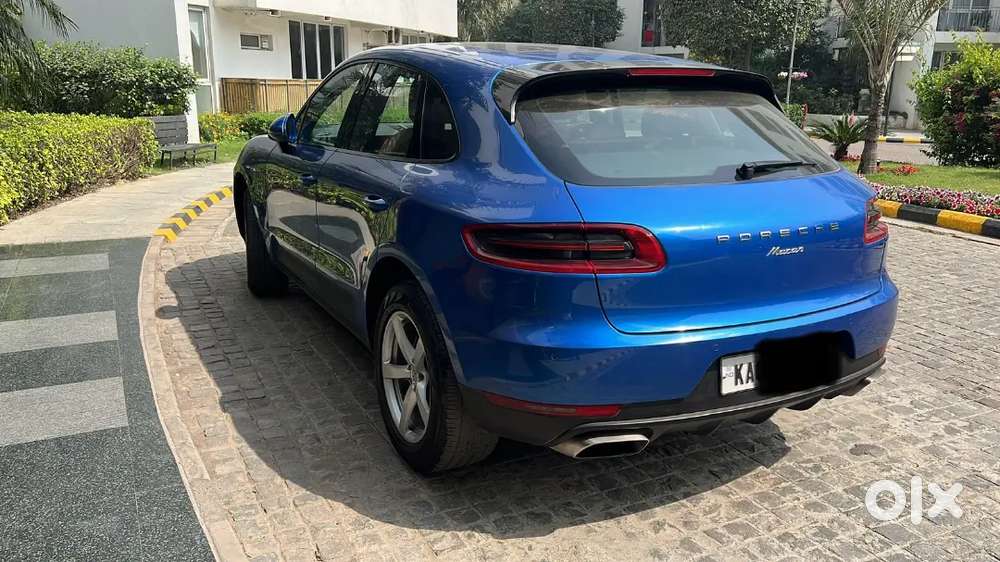 2018 Porsche Macan Turbo