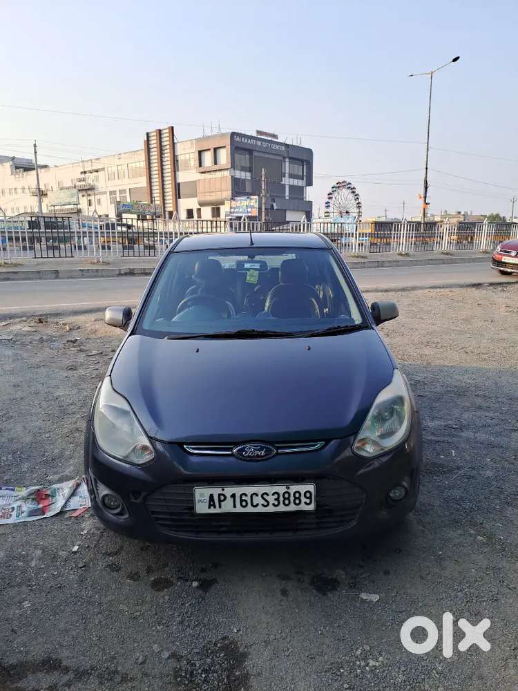 Ford Figo Titanium 2014