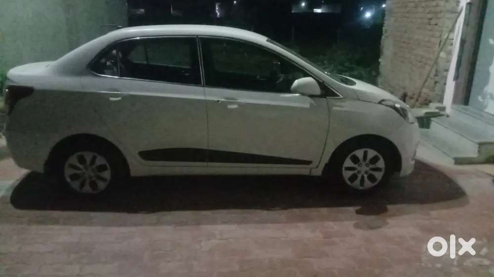 Hyundai Xcent Petrol 2015