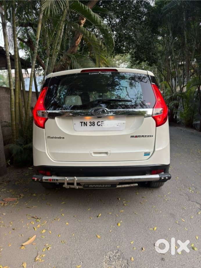 Mahindra Marazzo M8, 2019, Diesel