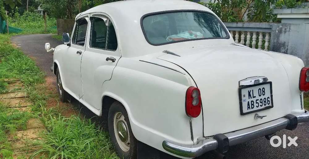 Ambassador  2004 Issusu Engine , Power Steering