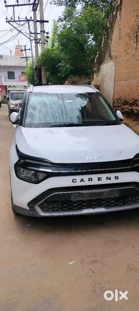 Kia Carens Prestige Plus 2023