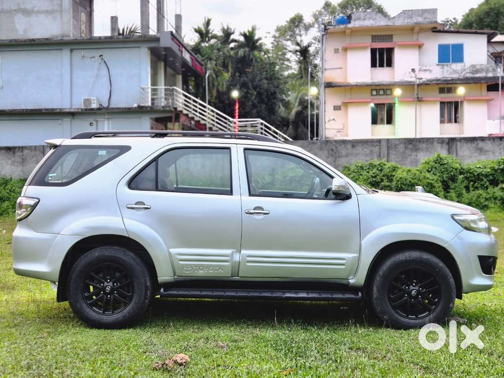 Toyota Fortuner 2011-2016 4x2 At, 2012, Diesel