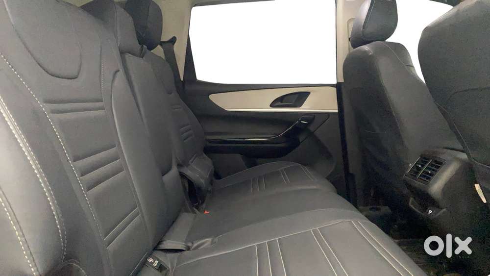 Mahindra Xuv700 2.2 Ax 5 Diesel Mt 7 Str, 2022, Diesel