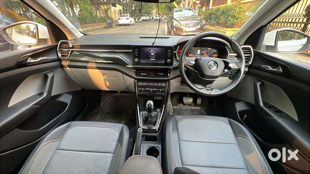 Skoda Kushaq 1.0 Tsi Style At, 2023, Petrol