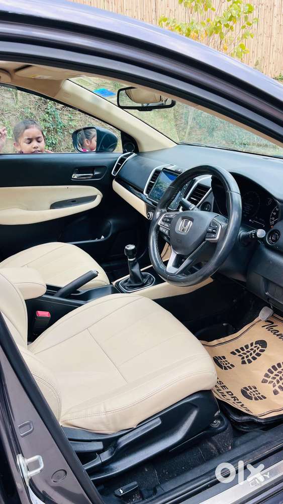 Honda City V Mt Sunroof, 2021, Petrol