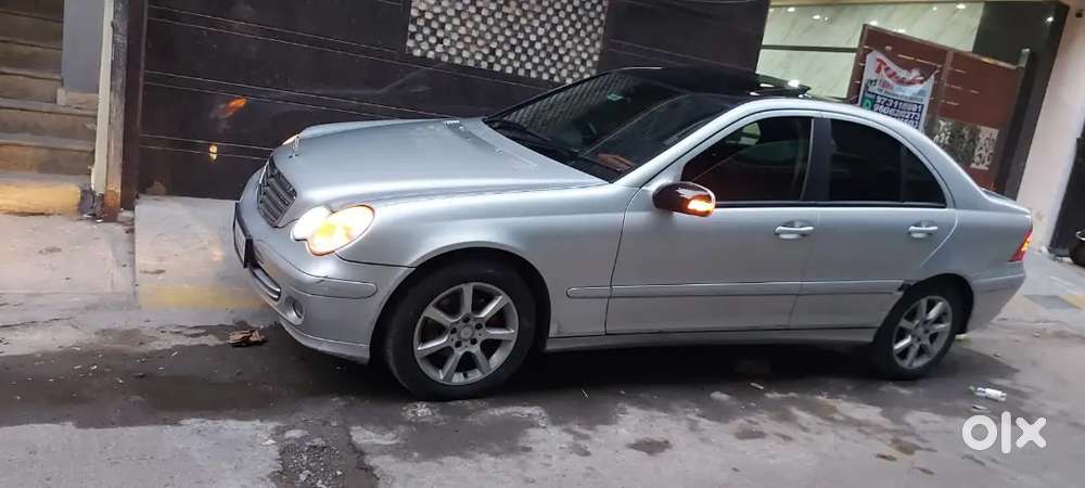 Mercedes-benz C Class 2006 Diesel 100000 Km Driven