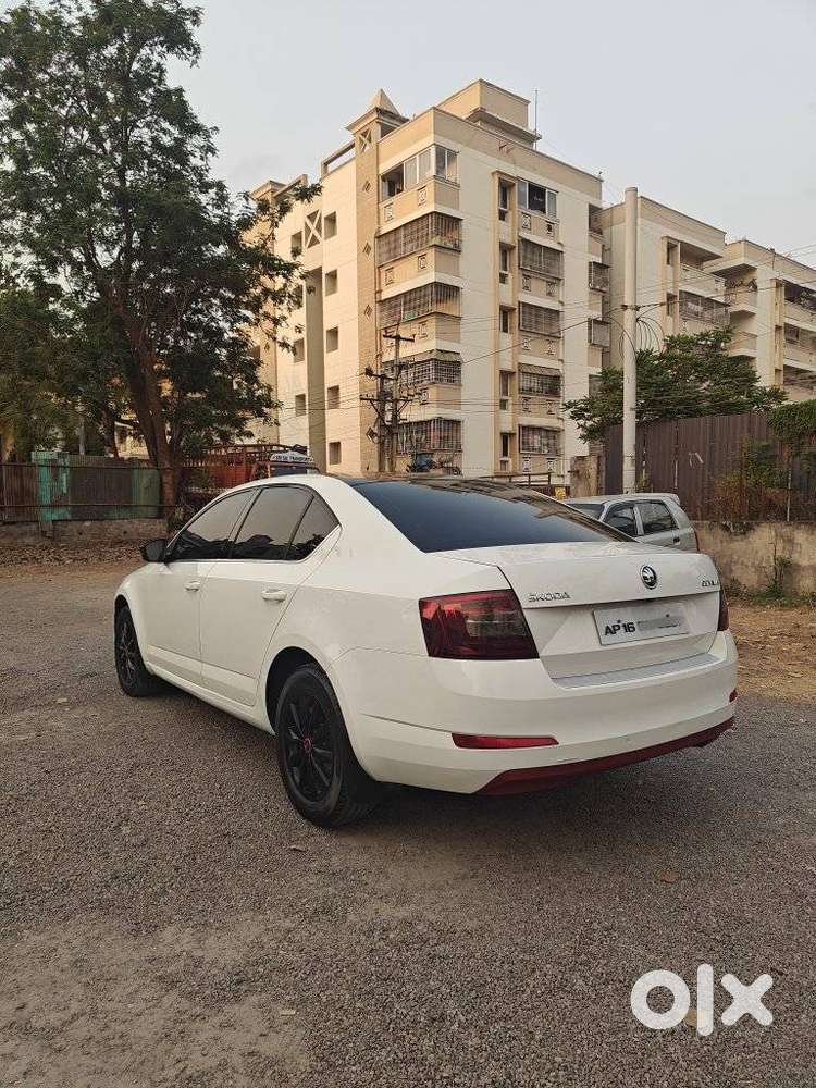 Skoda Octavia 2.0 Tdi Style Plus At, 2016, Diesel