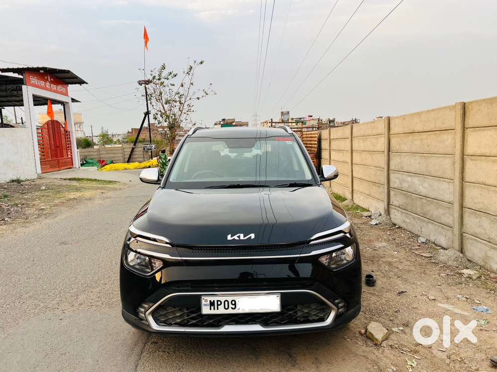 Kia Carens Petrol 2024