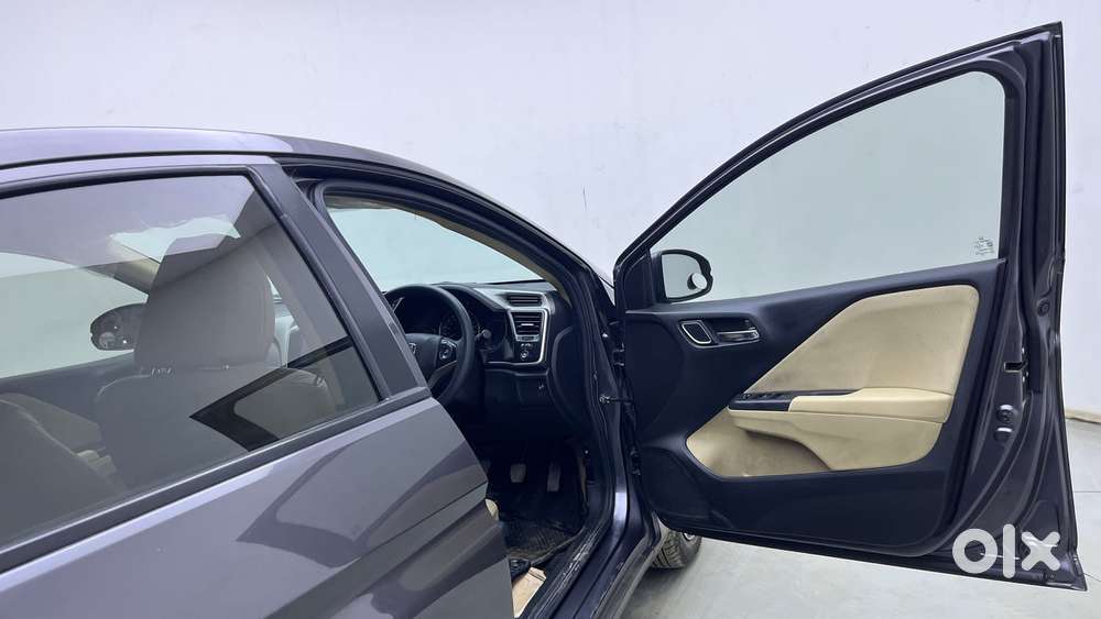 Honda City I-vtec V, 2022, Petrol