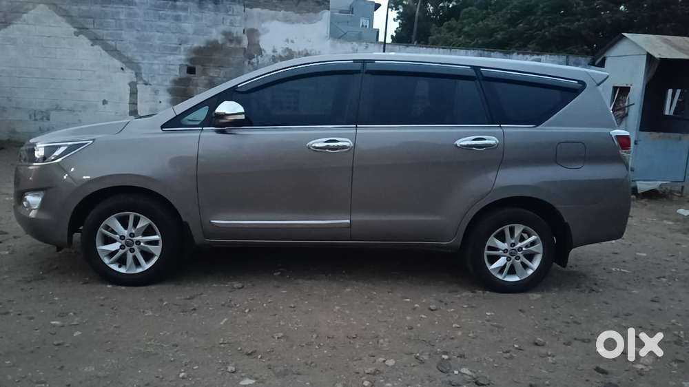Toyota Innova Crysta 2.4 G Plus Mt, 2017, Diesel