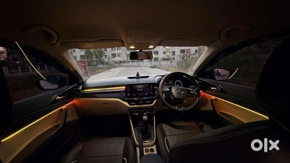 Skoda Slavia 1.0 Ambition Tsi, 2022, Petrol