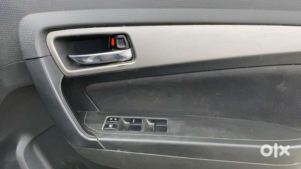 Maruti Suzuki Vitara Brezza Zdi, 2017, Diesel