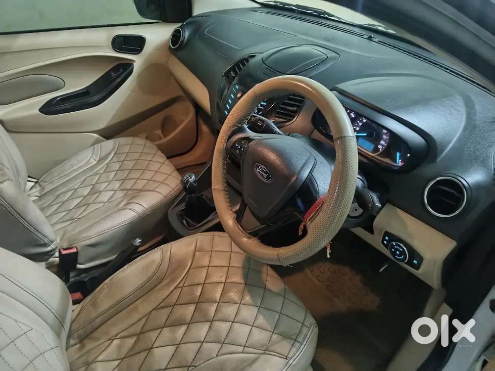 Ford Aspire Titanium Blu 2017